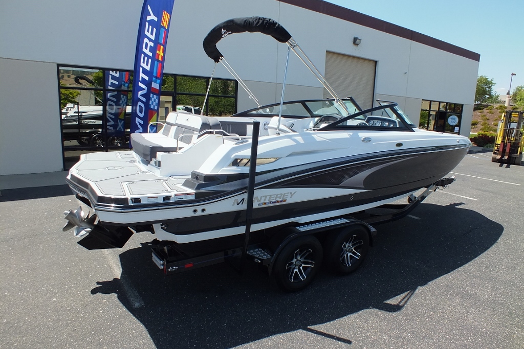 2022 Monterey M4 Deck Boat *Order one today and save huge *SOLD!!